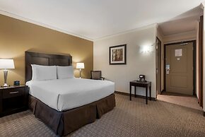 Best Western Plus Baker Street Inn