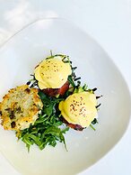 Best Western Plus Baker Street Inn