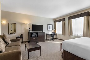 Best Western Plus Baker Street Inn
