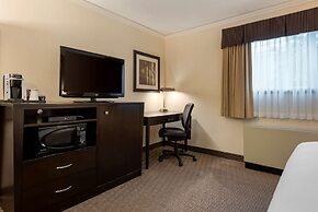 Best Western Plus Baker Street Inn