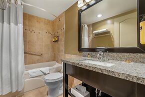 Best Western Plus Baker Street Inn