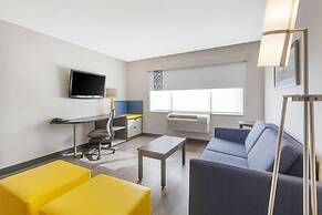 GLō Best Western Mississauga Corporate Centre