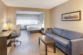 GLō Best Western Mississauga Corporate Centre