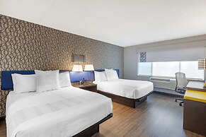 GLō Best Western Mississauga Corporate Centre