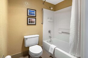 Comfort Inn Lathrop - Stockton Airport