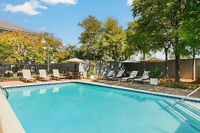 Courtyard By Marriott Dallas - Lewisville