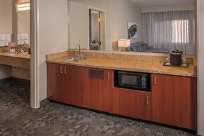 Courtyard by Marriott Dulles Town Center