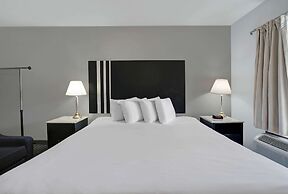 Motel 6 Washington, PA