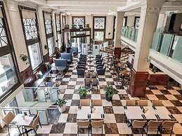 Batman’s Hill on Collins