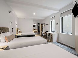 Batman’s Hill on Collins