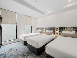 Batman’s Hill on Collins