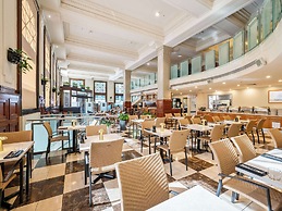 Batman’s Hill on Collins