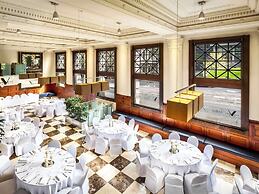 Batman’s Hill on Collins