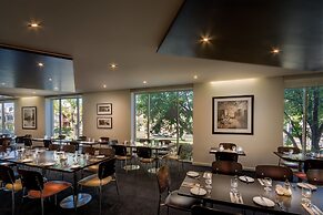 Best Western Plus Travel Inn Hotel