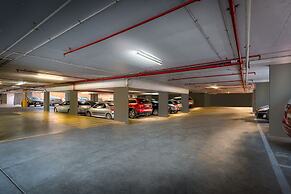 Best Western Plus Travel Inn Hotel