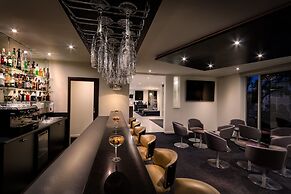 Best Western Plus Travel Inn Hotel