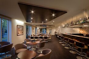 Best Western Plus Travel Inn Hotel