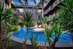 Best Western Plus Travel Inn Hotel