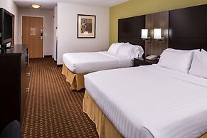Holiday Inn Express & Suites Bucyrus by IHG