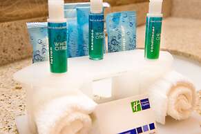 Holiday Inn Express & Suites Bucyrus by IHG