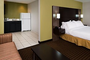 Holiday Inn Express & Suites Bucyrus by IHG