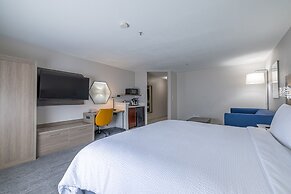 Holiday Inn Express & Suites College Station by IHG