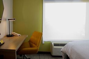 Holiday Inn Express & Suites College Station by IHG