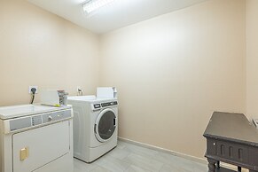 Holiday Inn Express & Suites College Station by IHG