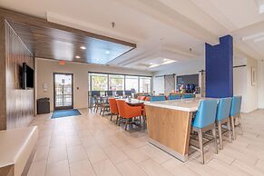 Holiday Inn Express & Suites College Station by IHG