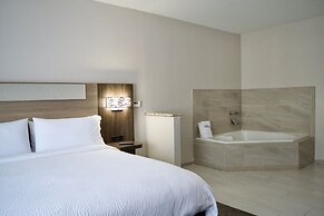 Holiday Inn Express & Suites College Station by IHG