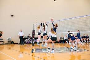 Holiday Inn Express & Suites College Station by IHG