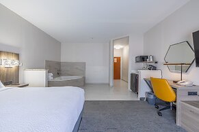 Holiday Inn Express & Suites College Station by IHG