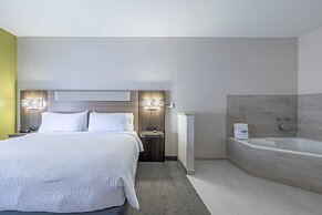 Holiday Inn Express & Suites College Station by IHG