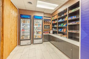 Holiday Inn Express & Suites College Station by IHG