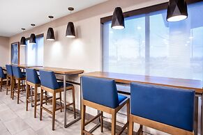 Holiday Inn Express Hotel & Suites Belleville by IHG