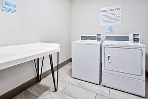 Holiday Inn Express Hotel & Suites Belleville by IHG