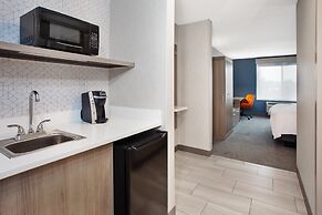 Holiday Inn Express Hotel & Suites Belleville by IHG