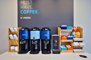 Holiday Inn Express Hotel & Suites Belleville by IHG