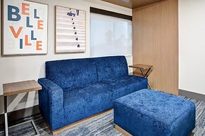 Holiday Inn Express Hotel & Suites Belleville by IHG