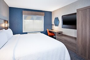 Holiday Inn Express Hotel & Suites Belleville by IHG