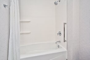 Holiday Inn Express Hotel & Suites Belleville by IHG