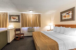 Brentwood Inn Clinton