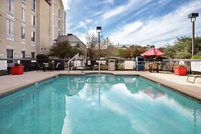 Hampton Inn & Suites Austin-Airport