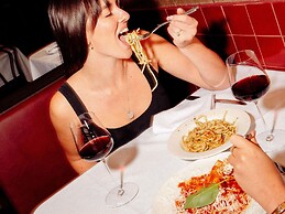Mantra 2 Bond Street Sydney