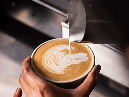 Mantra 2 Bond Street Sydney