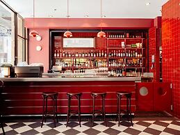 Mantra 2 Bond Street Sydney