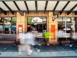 Mantra 2 Bond Street Sydney