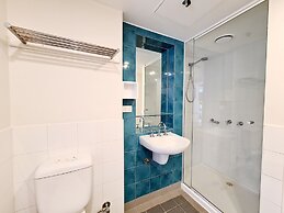 Melbourne South Yarra Central Apartment Hotel