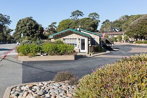 Sea Breeze Inn And Cottages