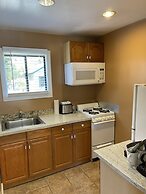 Sea Breeze Inn And Cottages